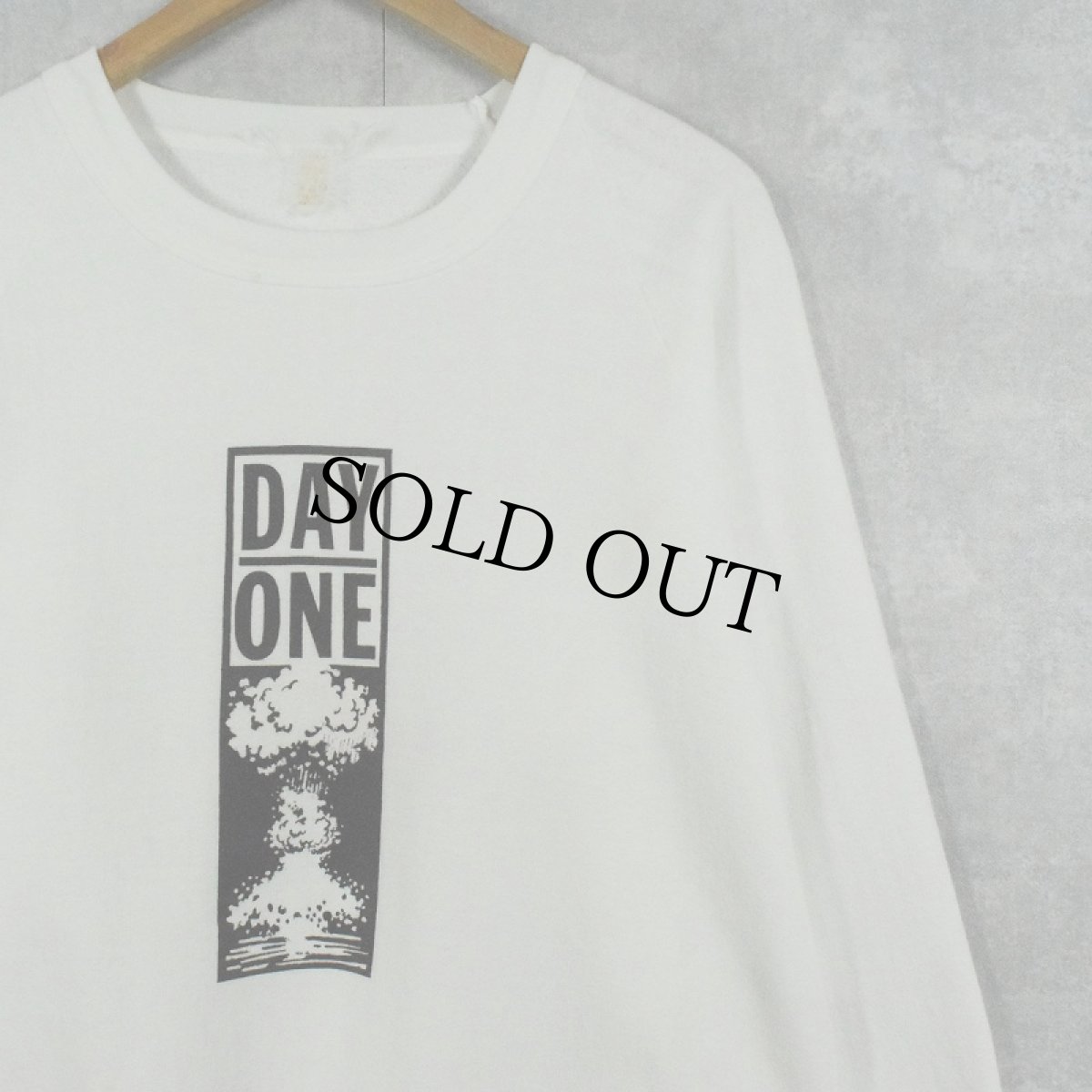画像1: 80〜90's DAY ONE メッセージプリントスウェット (1)