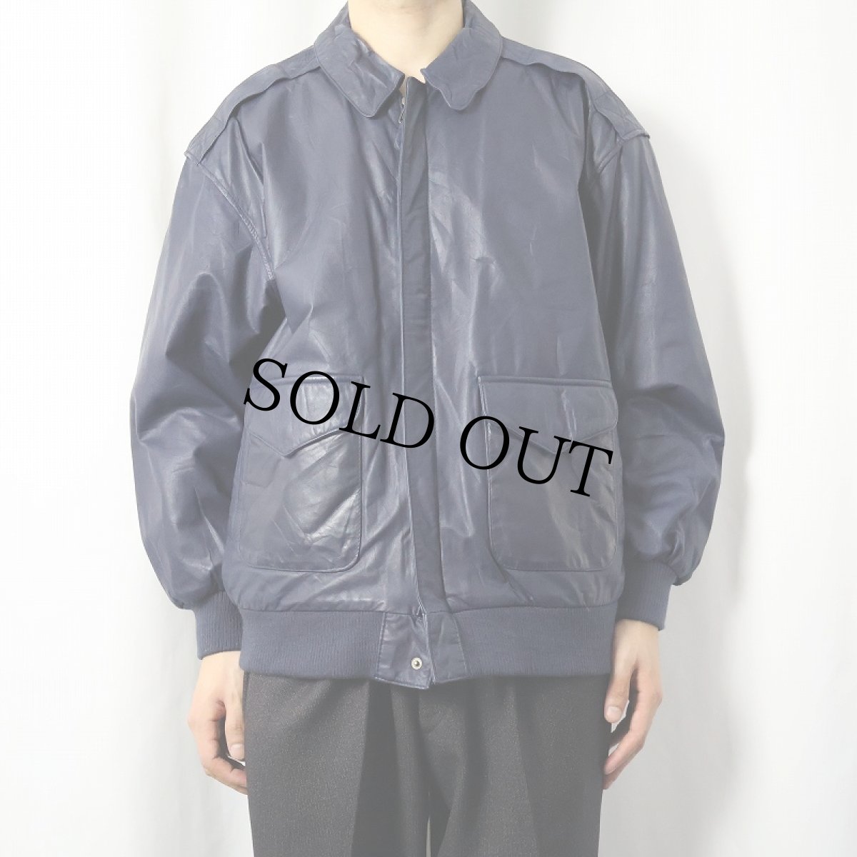 画像2: GENERAL CLOTHING COMPANY LTD "A-2 TYPE" レザージャケット NAVY XL (2)