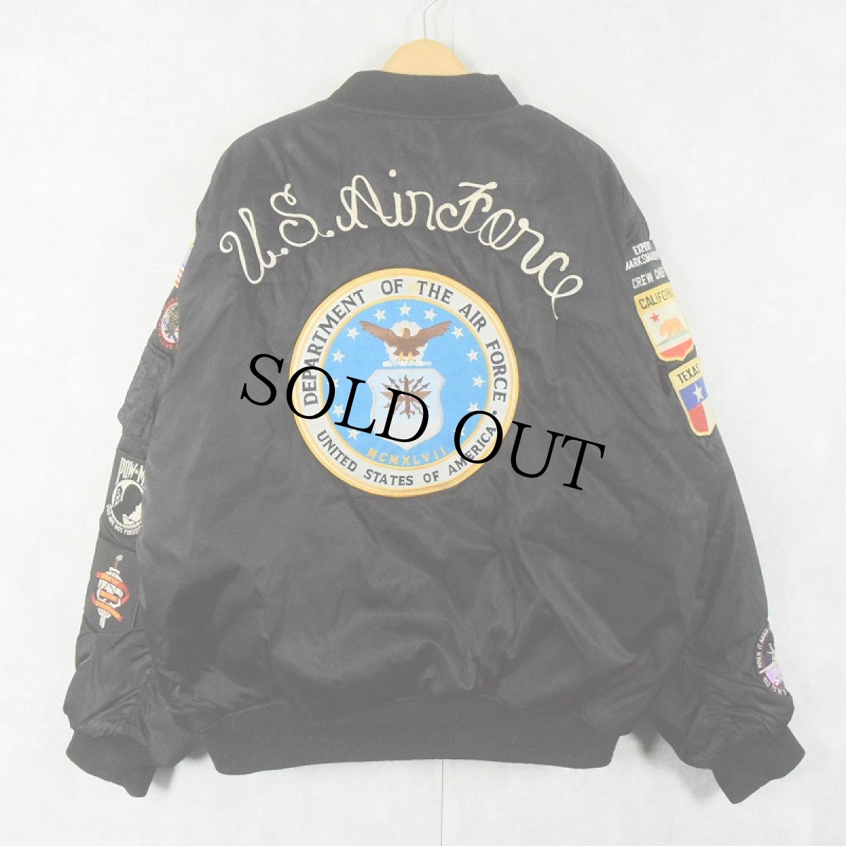 画像2: 80〜90's OMNI ACTIVE FORCE "MA-1 TYPE" ワッペン付き ナイロンジャケット BLACK XL (2)