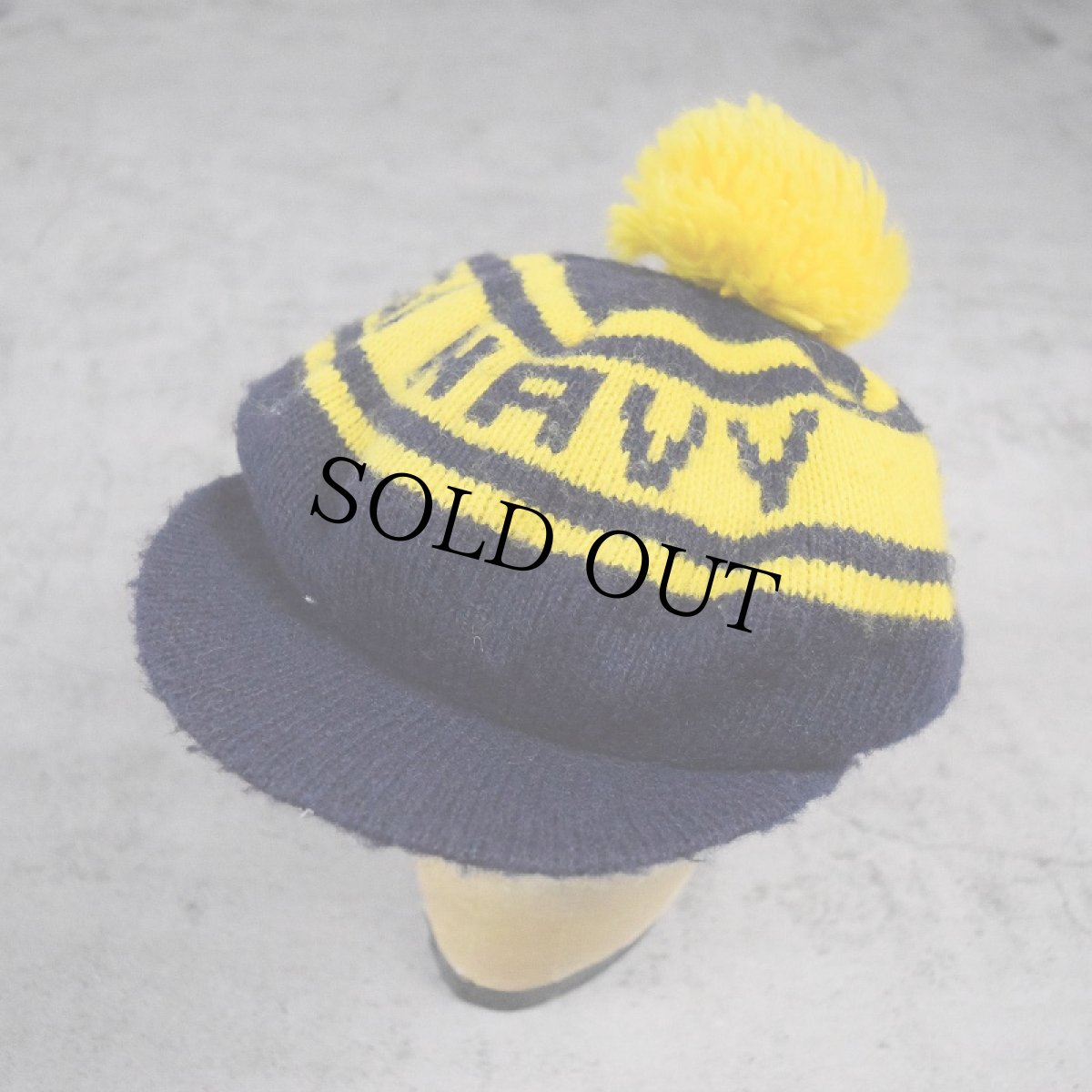 画像1: "GO NAVY" ポンポン付き ニットキャスケット NAVY  (1)