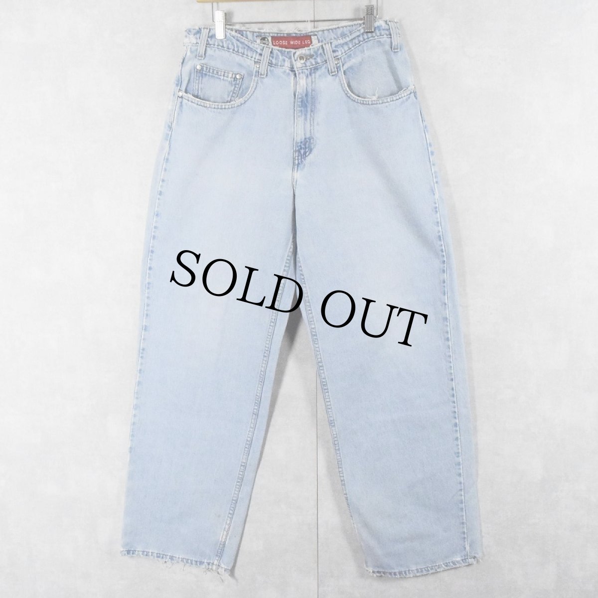 画像1: 90's Levi's SILVER TAB "LOOSE WIDE LEG" デニムパンツ W31 (1)
