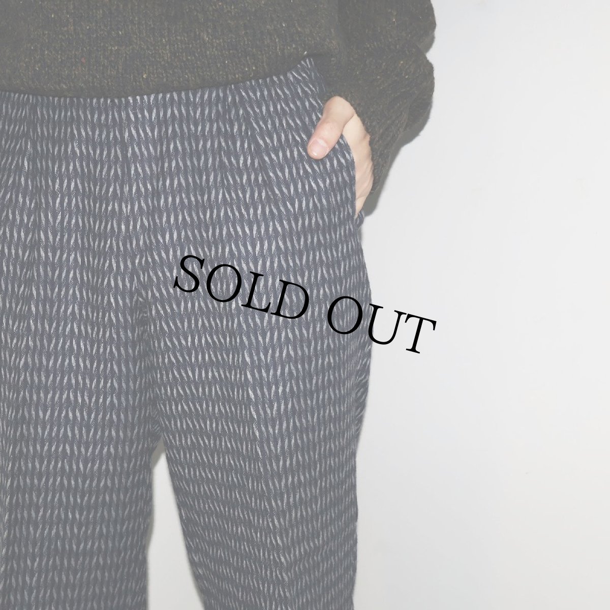 画像1: 70's〜 WHITE WASH 柄織り 2タック ウール×ポリエステル テーパードスラックス W30 (1)