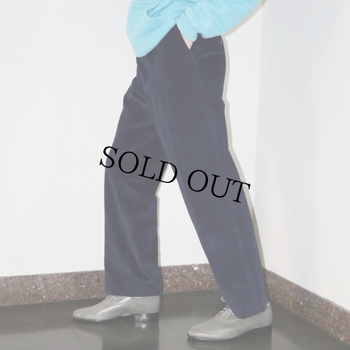画像4: 90's MARKS & SPENCER CANADA製 コーデュロイパンツ NAVY W32 (4)
