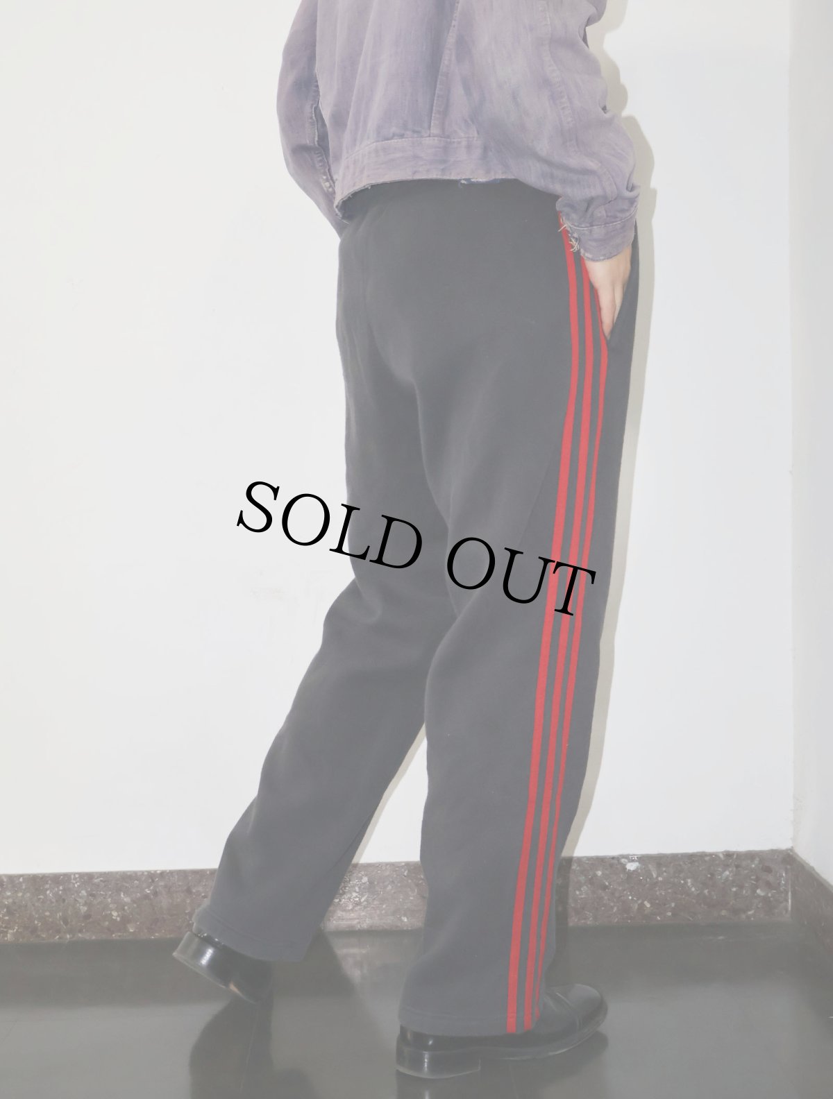 画像2: adidas ロゴ刺繍 サイドライン スウェットパンツ BLACK M (2)