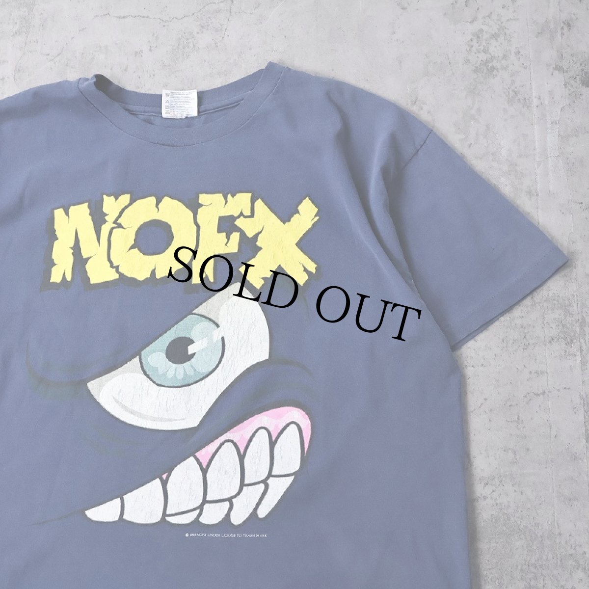 画像1: 90's NOFX USA製 "MONS TOUR" パンクロックバンド ツアープリントTシャツ XL (1)