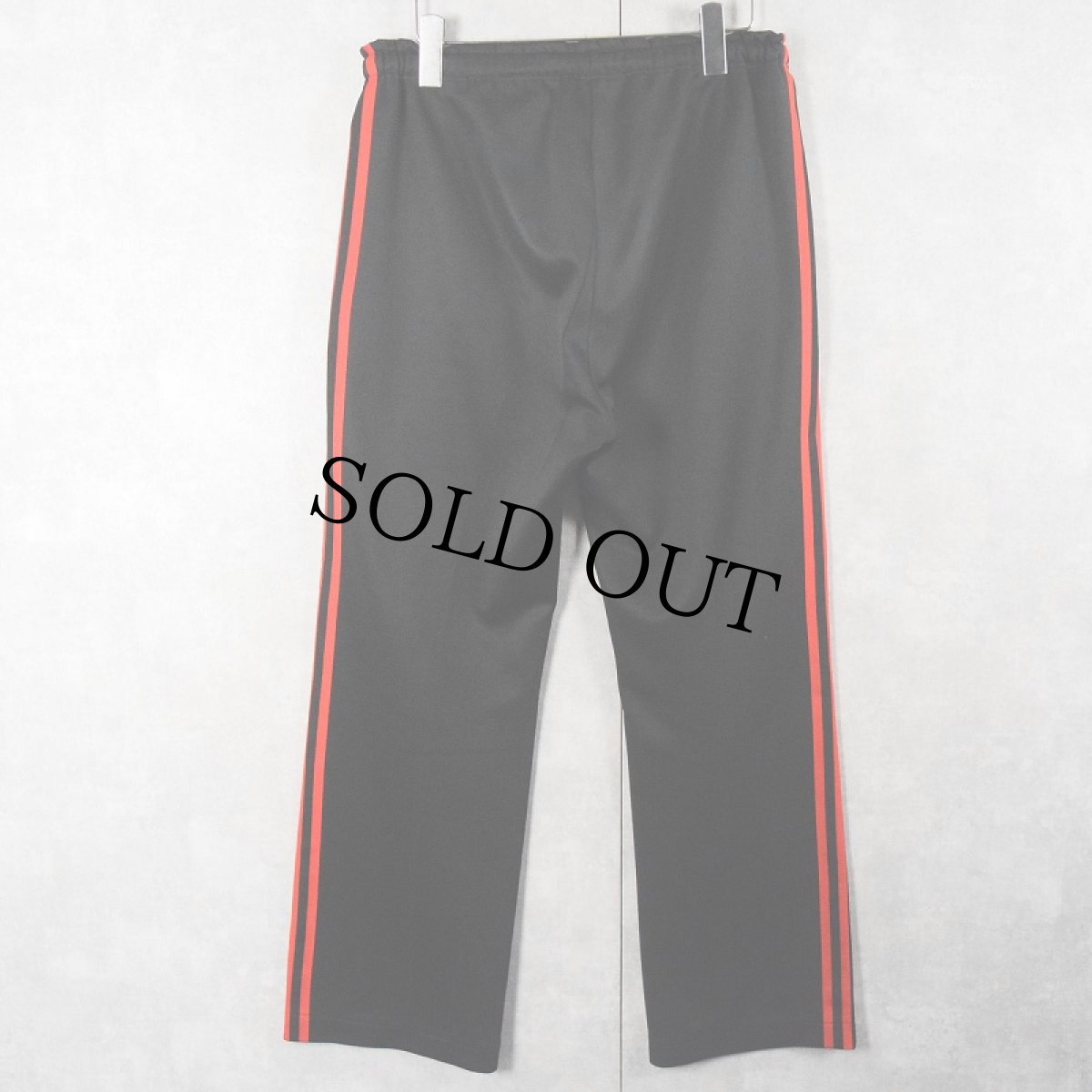 画像2: 【SALE】 80's adidas TAIWAN製 ロゴ刺繍 サイドライン トラックパンツ BLACK M (2)