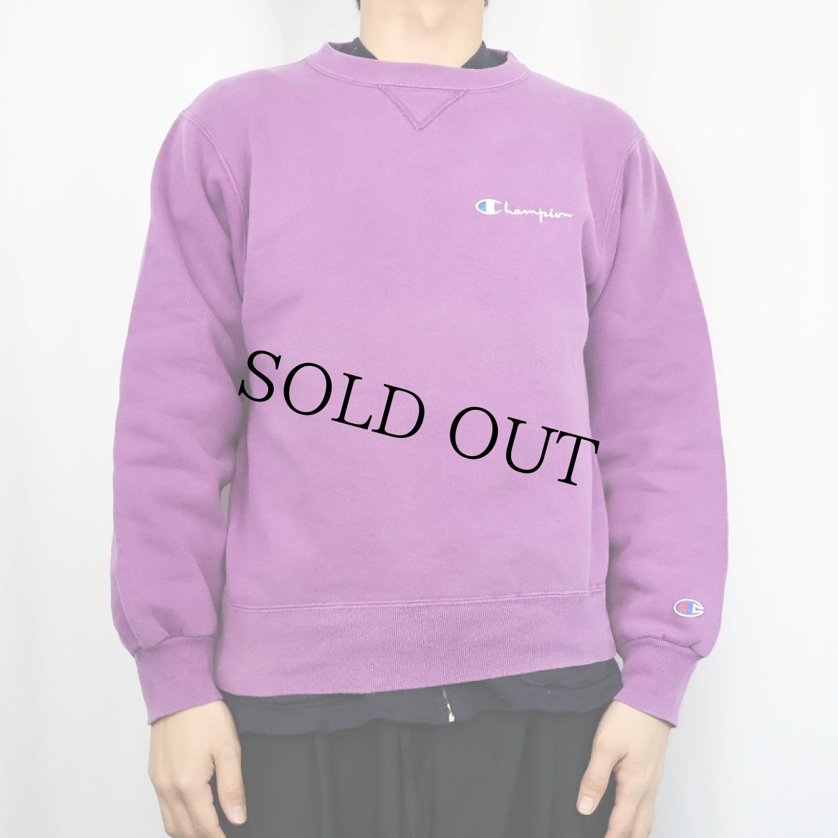 画像2: 80〜90's Champion USA製 青刺繍タグ 後期 前V ロゴ刺繍スウェット M (2)