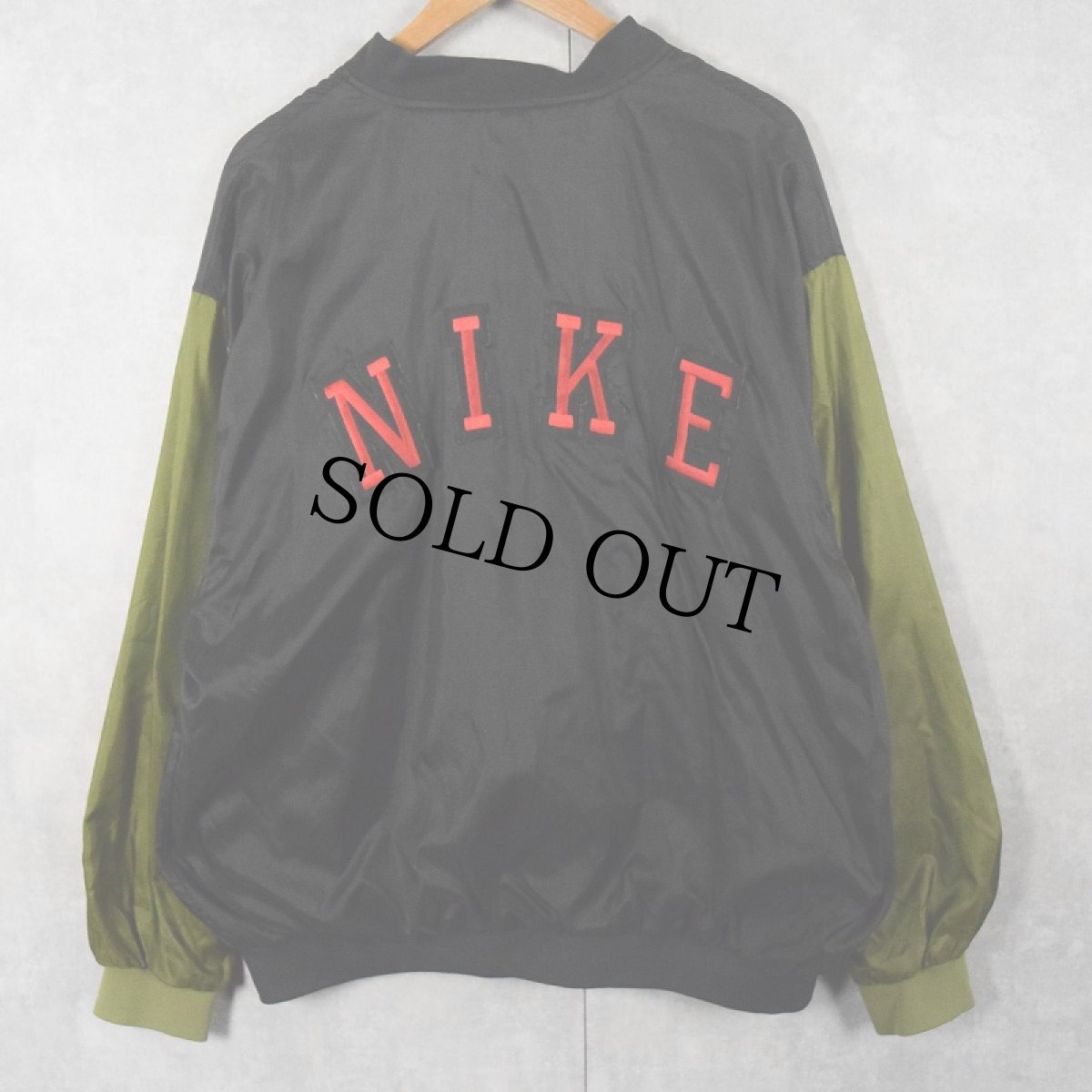 画像2: 90's NIKE 銀タグ 切り替えデザイン ナイロンジャケット BLACK L (2)