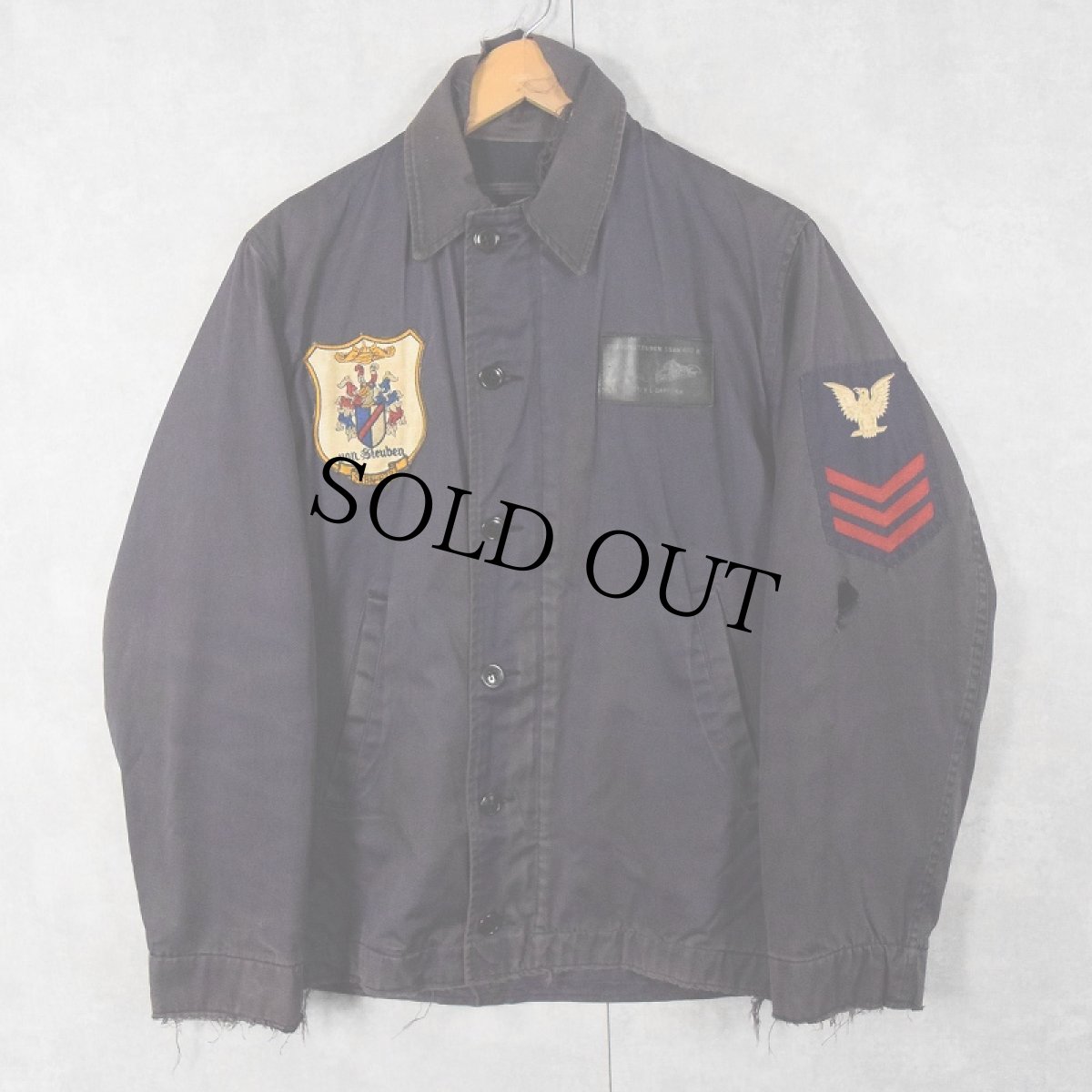 画像1: 60's U.S.NAVY ワッペン付き ユーティリティジャケット NAVY SIZE36 REGULAR (1)