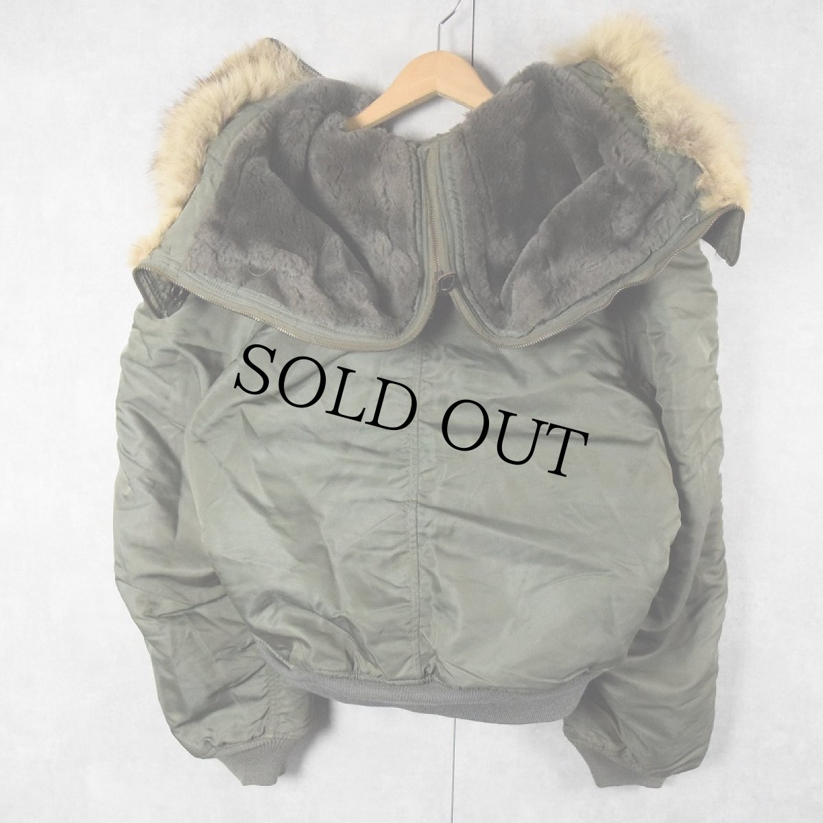 画像2: 60's〜 U.S.AF N-2B フライトジャケット LARGE (2)