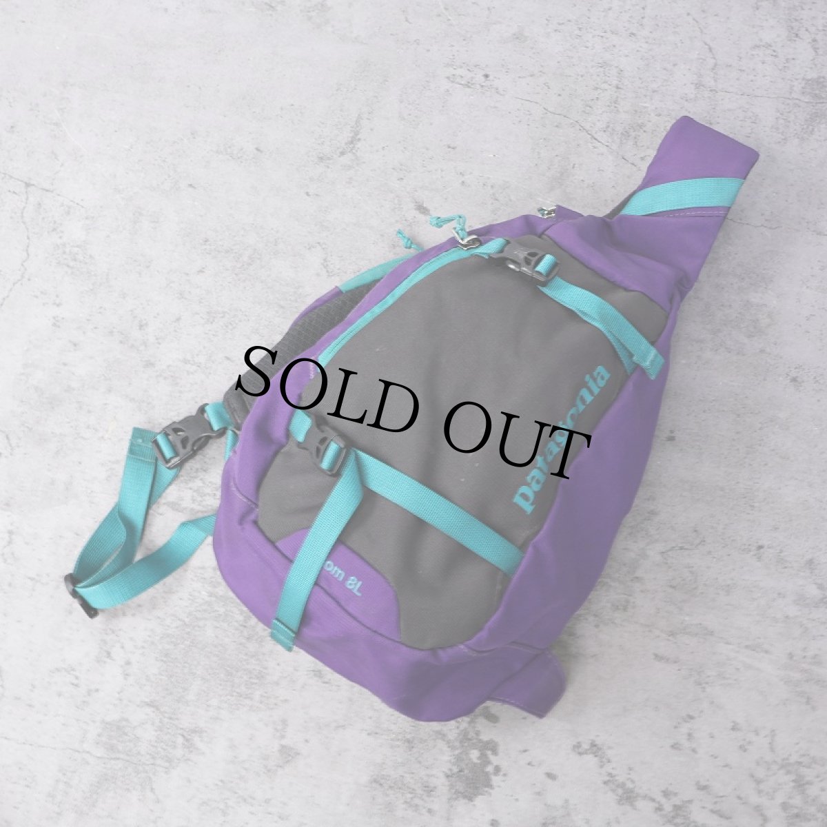 画像1: 2017SS patagonia Atom Sling 8L ボディバッグ (1)