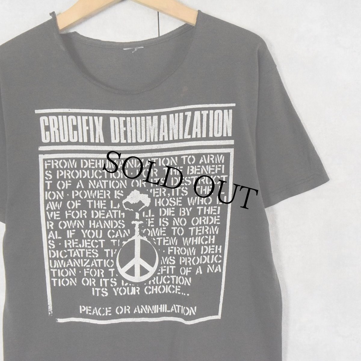画像1: 90's Crucifix "Dehumanization" パンクバンドプリントTシャツ (1)