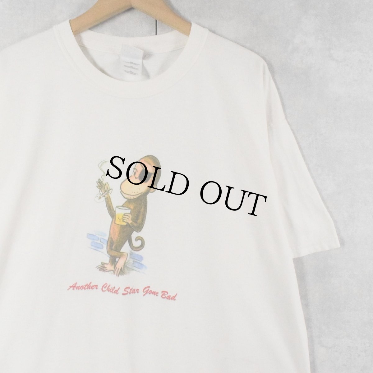 画像1: Curious George "Another Child Stan Gone Bad" キャラクタープリントTシャツ XL (1)
