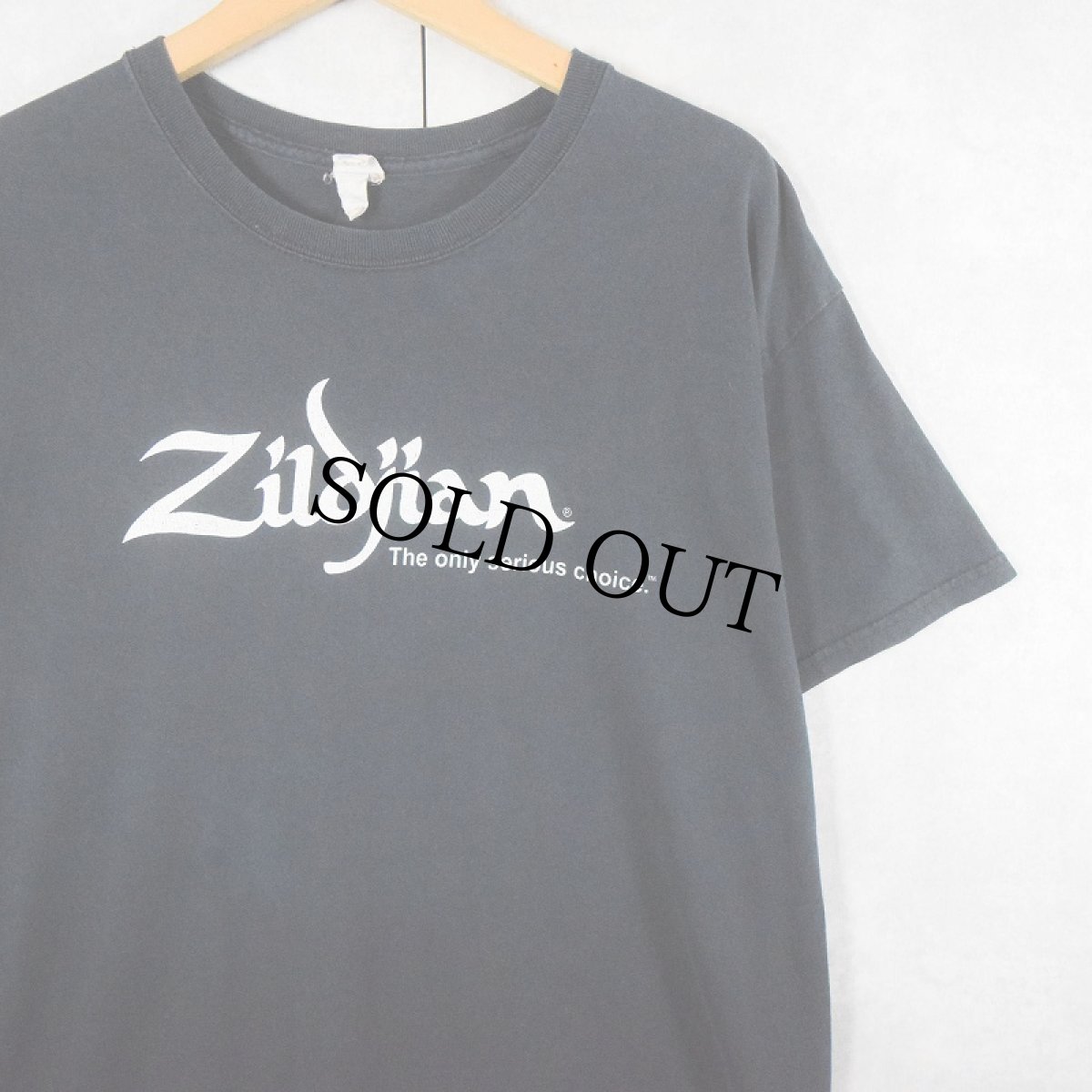 画像1: Zildjian "The only serious choice" 楽器メーカー ロゴプリントTシャツ L (1)
