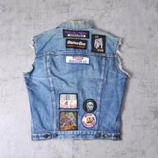 画像2: 80's EURO Levi's FRANCE製 バンドワッペン カスタムカットオフデニムベスト 38 (2)