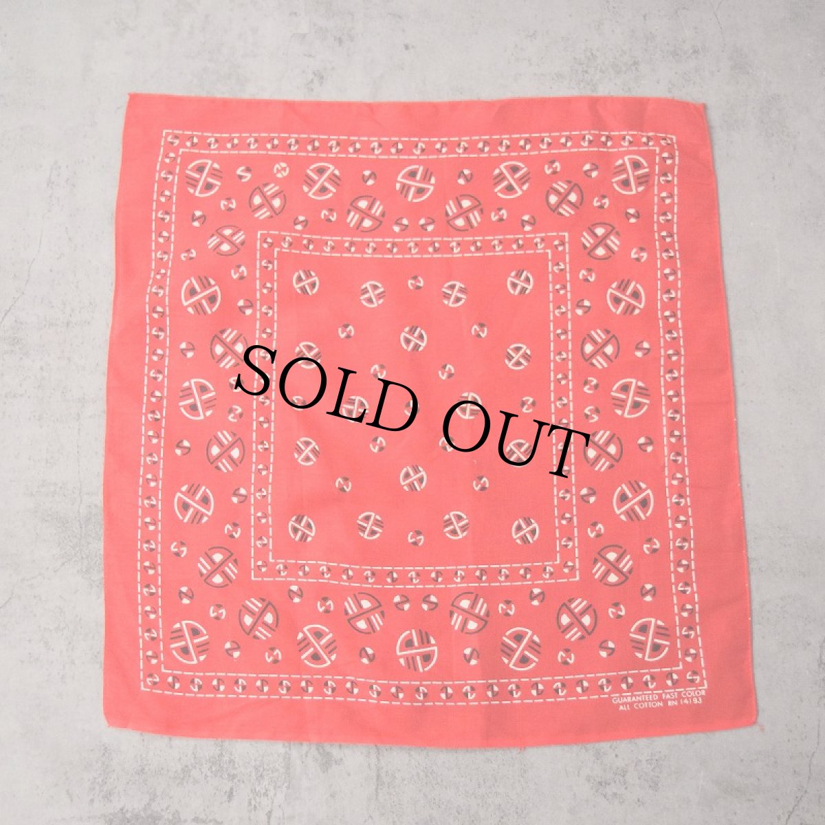 画像2: 60's GUARANTEED FAST COLOR 車輪柄 バンダナ DEADSTOCK (2)