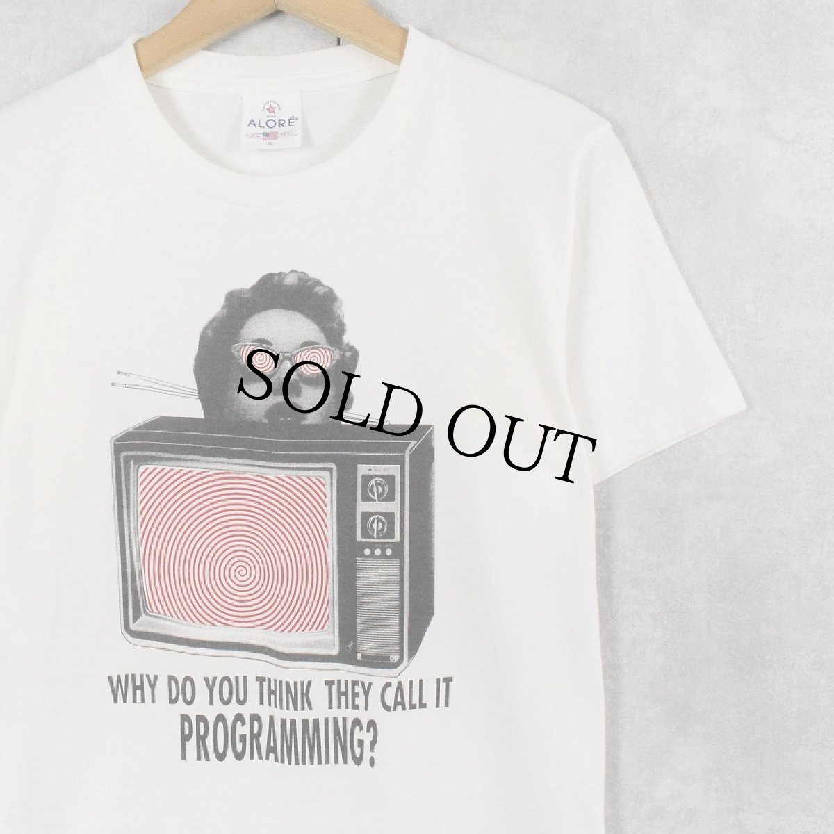画像1: 90's USA製 "WHY DO YOU THINK THEY CALL IT PROGRAMMING?" フォトプリントTシャツ S (1)