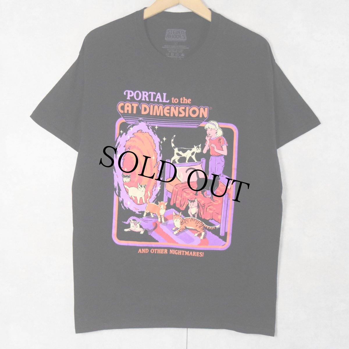 画像1: Steven Rhodes "PORTAL to the CAT DIMENSION" イラストプリントTシャツ BLACK L (1)