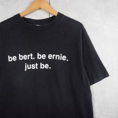 画像1: 90's USA製 "be bert. be ernie. just be."  Calvin Klein パロディプリントTシャツ BLACK L (1)