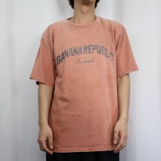 画像2: 90's BANANA REPUBLIC 後染め ロゴプリントTシャツ  (2)