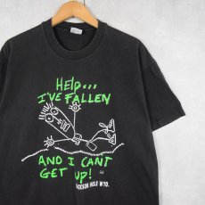 画像1: 90's ”Help...I've FALLEN…"＆Jackson Hole WYO. USA製 プリントTシャツ BLACK XL (1)