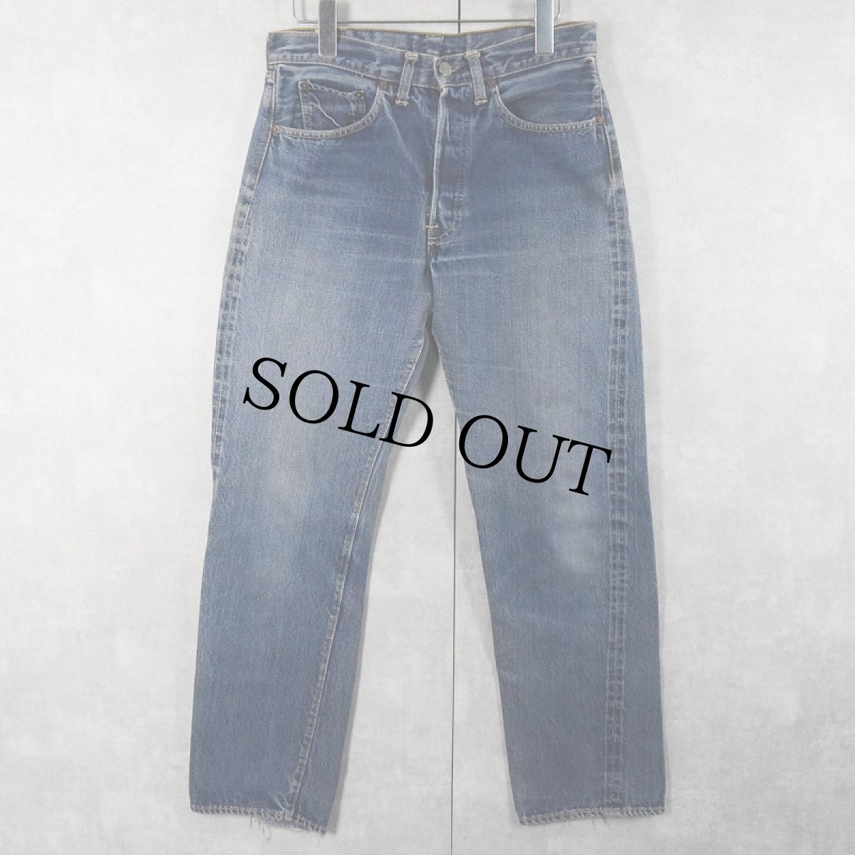 画像1: 60〜70's LEVI'S 501 BIGE デニムパンツ W30 (1)