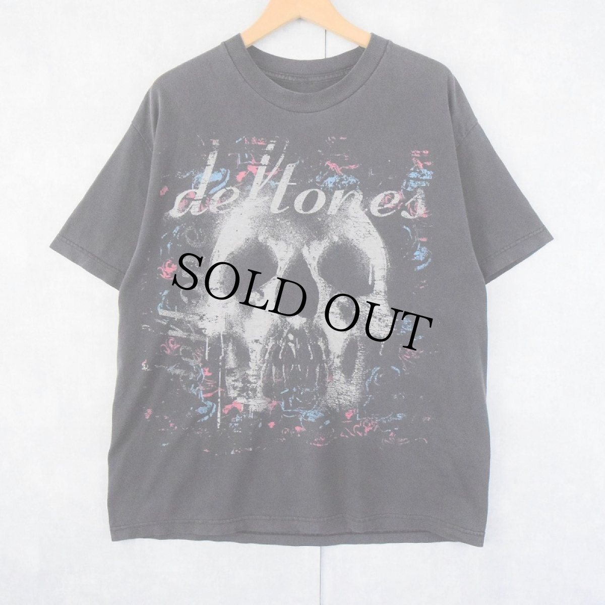 画像1: Deftones オルタナティブ・メタルバンドTシャツ BLACK (1)