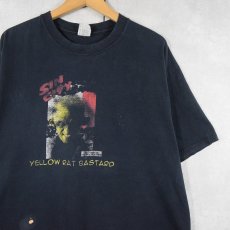 画像1: SIN CITY "YELLOW RAT BASTARO" クライムアクション映画プリントTシャツ NAVY XL (1)