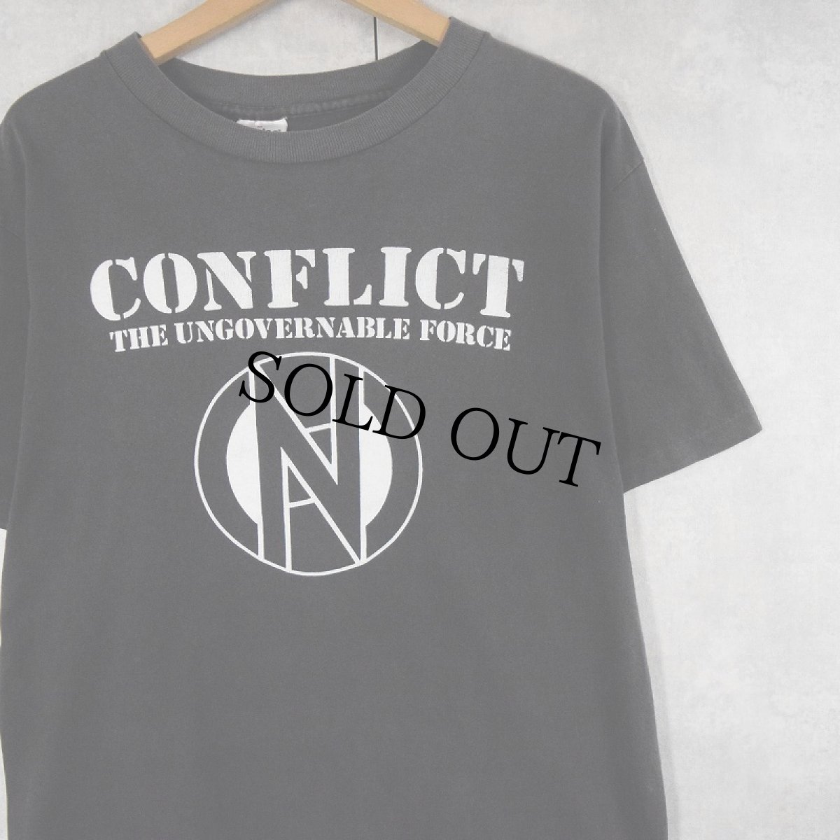 画像1: 【SALE】 90's CONFLICT USA製 "THE UNGOVERNABLE FORCE" パンクバンドTシャツ BLACK M (1)