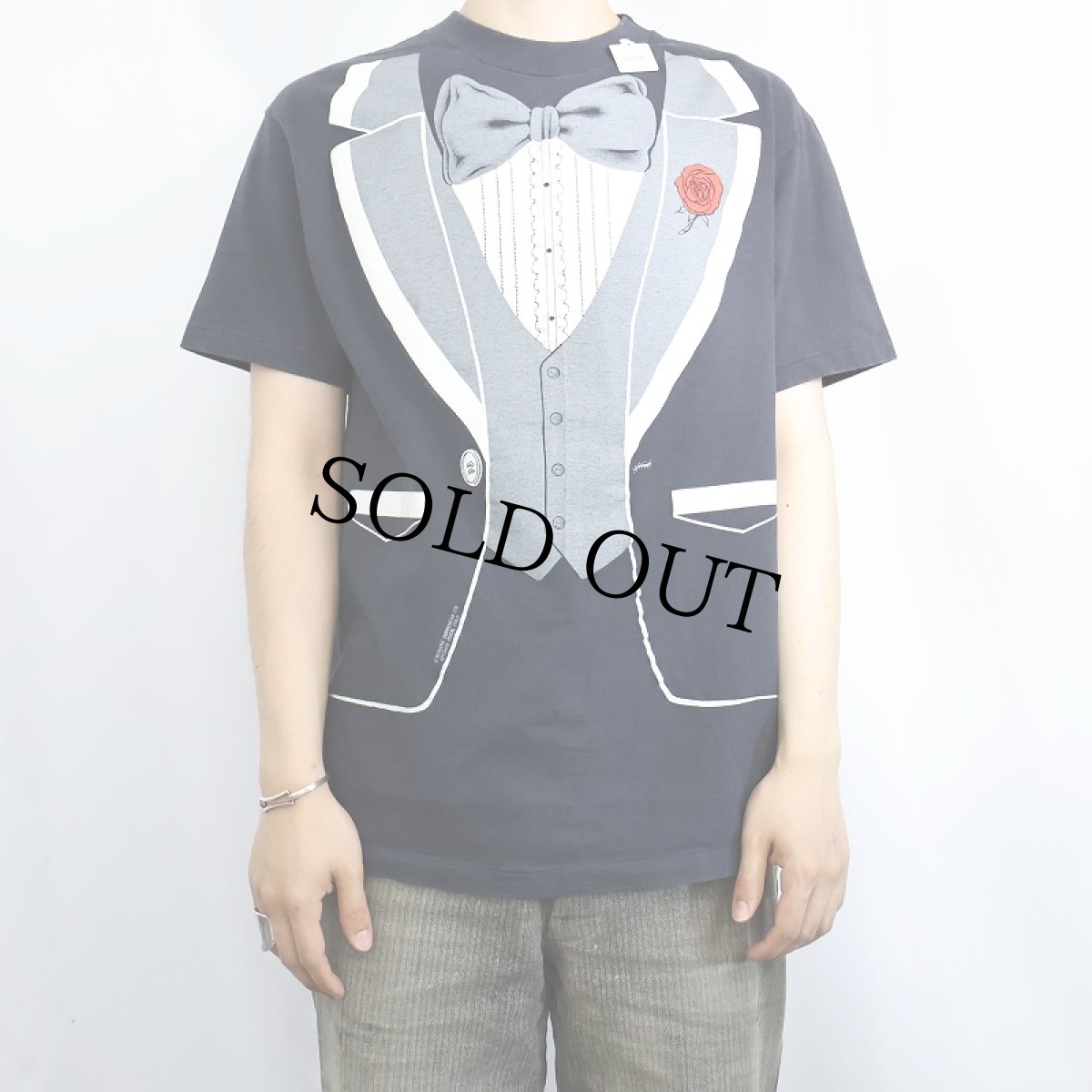 画像2: 90's USA製 タキシード柄 騙し絵プリントTシャツ NAVY L (2)