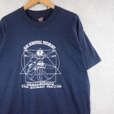 画像1: 90's USA製 "CHALLENGING THE HUMAN FACTOR" ウィトルウィウス的人体図 パロディプリントTシャツ NAVY XL (1)