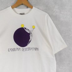 画像1: CAROLINA CELEBRATION プリントTシャツ XL (1)