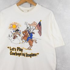 画像1: 90's USA製 "Let's Play Cowboys and Iraqians" 風刺イラストプリントTシャツ XL (1)
