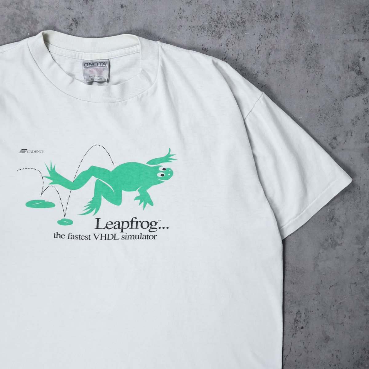 画像1: 90's CADENCE USA製 "Leapfrog..." ソフトウェア企業 プリントTシャツ XL (1)