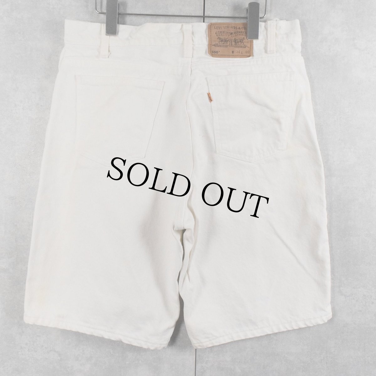 画像2: 90's Levi's 550 オレンジタブ ホワイトデニムショーツ W35 (2)