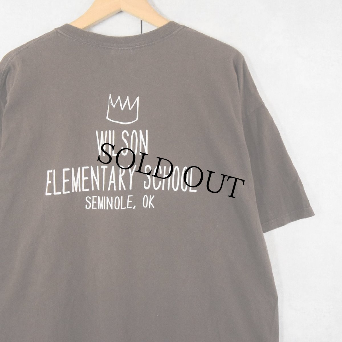 画像2: "WILD ABOUT READING" 絵本パロディプリントTシャツ BROWN XL (2)