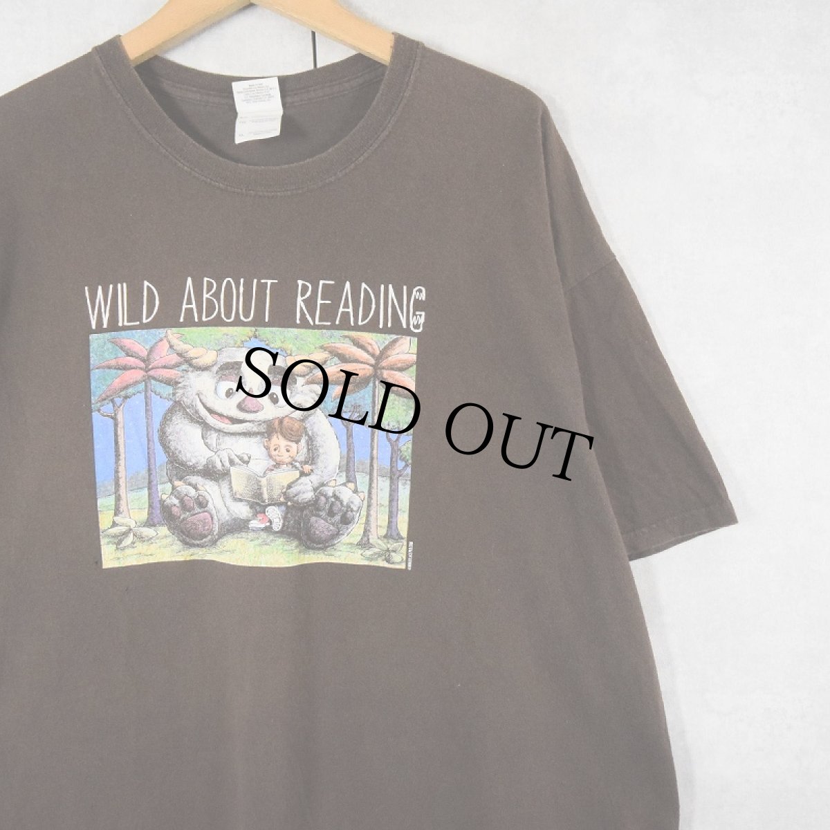 画像1: "WILD ABOUT READING" 絵本パロディプリントTシャツ BROWN XL (1)