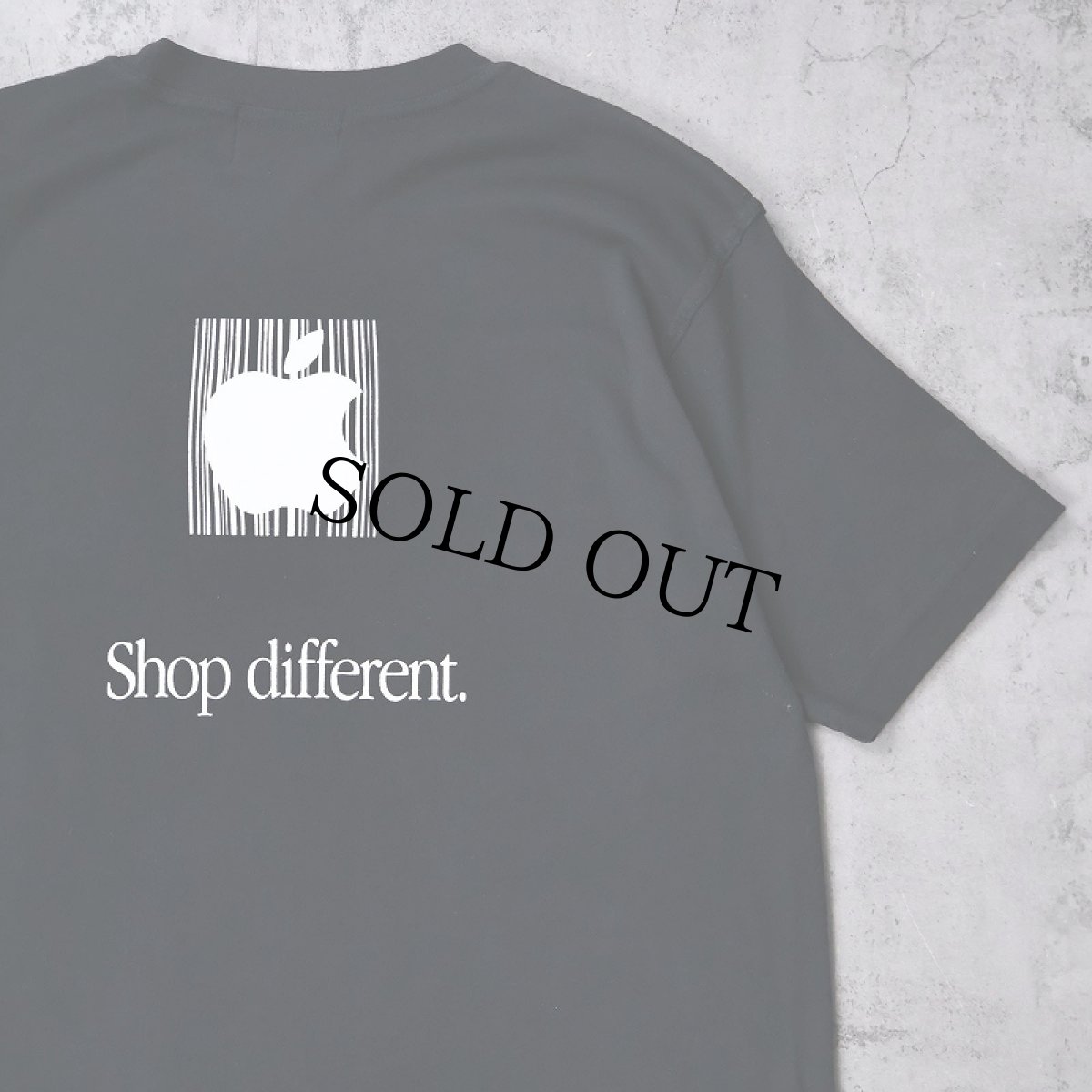画像1: Apple USA製 "Shop different." ロゴプリントTシャツ BLACK XL (1)