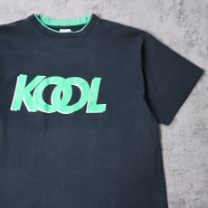 画像1: 90's KOOL タバコ企業 レイヤードデザイン ロゴプリントTシャツ L (1)