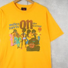 画像1: 90's〜 Miles Davis "On The Corner" ジャズミュージシャンプリントTシャツ M (1)