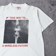 画像1: Xircom "THIS WAY TO A WIRELESS FUTURE" コンピューター企業プリントTシャツ L (1)