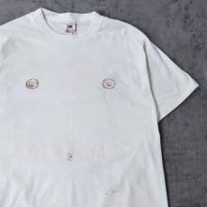 画像1: 90's USA製 "I got my farmer's tan" 騙し絵プリントTシャツ L (1)