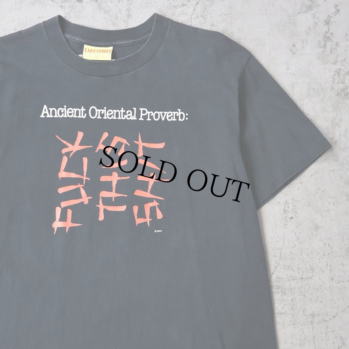 画像1: 90's Accient Oriental Proverb USA製 "FUCK THIS SHIT" ギミックプリントTシャツ L BLACK (1)