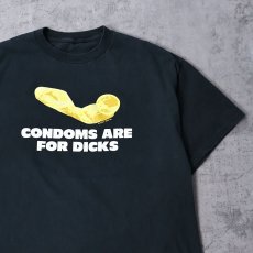 画像1: CONDOMS ARE FOR DICKS エロプリントTシャツ BLACK (1)