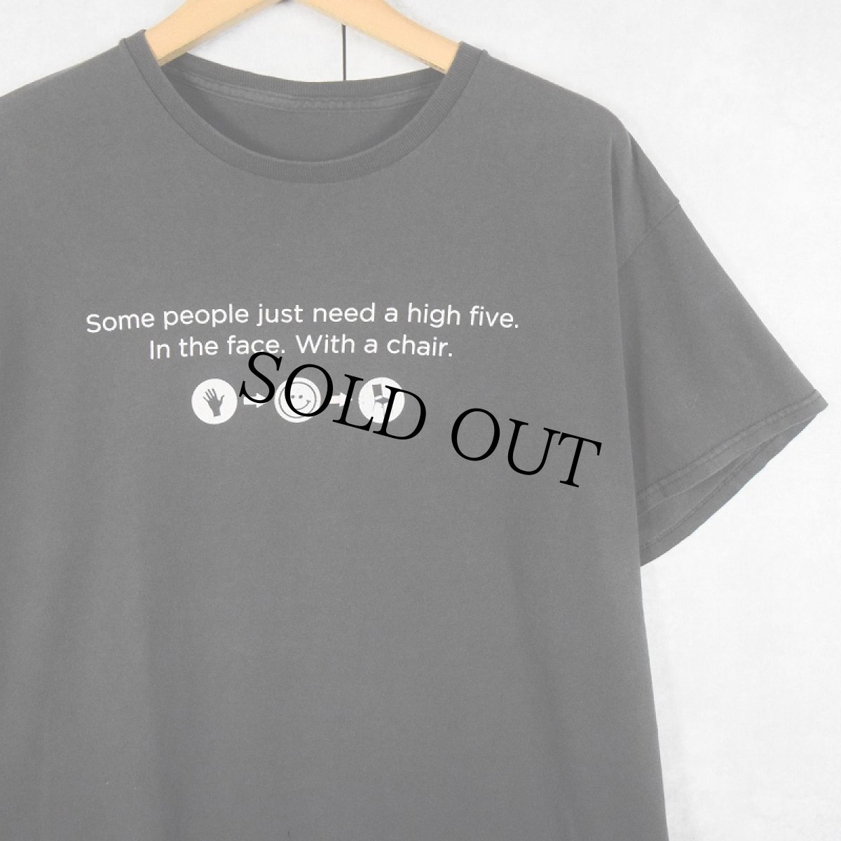 画像1: ”Some people just need..." プリントTシャツ BLACK (1)