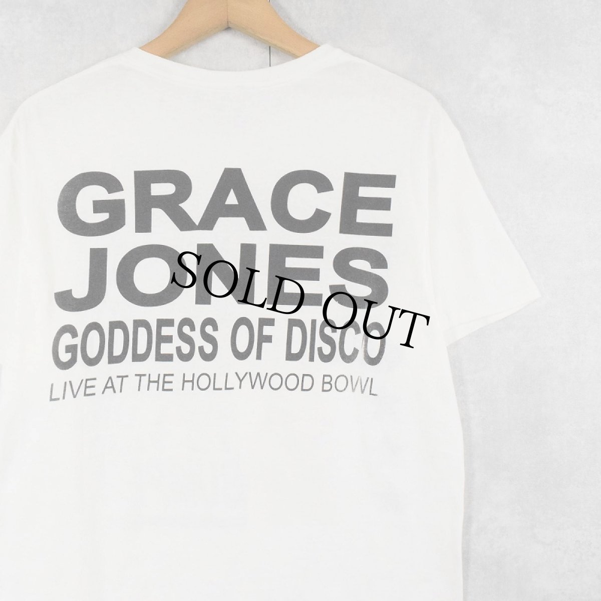 画像2: Grace Jones "PULL UP TO THE BUMPER" 歌手&女優プリントTシャツ (2)