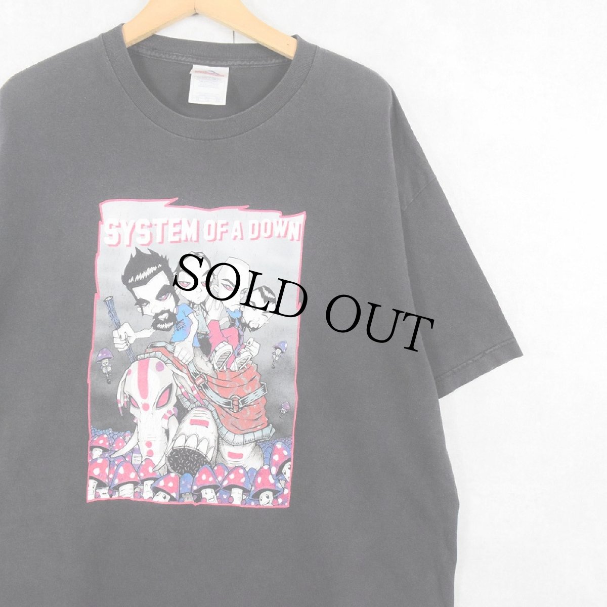 画像1: SYSTEM OF A DOWN USA製 ニュー・メタルバンドTシャツ XL (1)