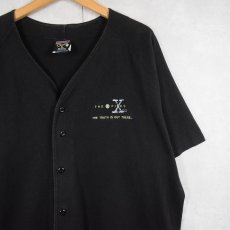 画像1: 90's THE X FILES USA製 映画ロゴ刺繍 コットンベースボールシャツ XL (1)