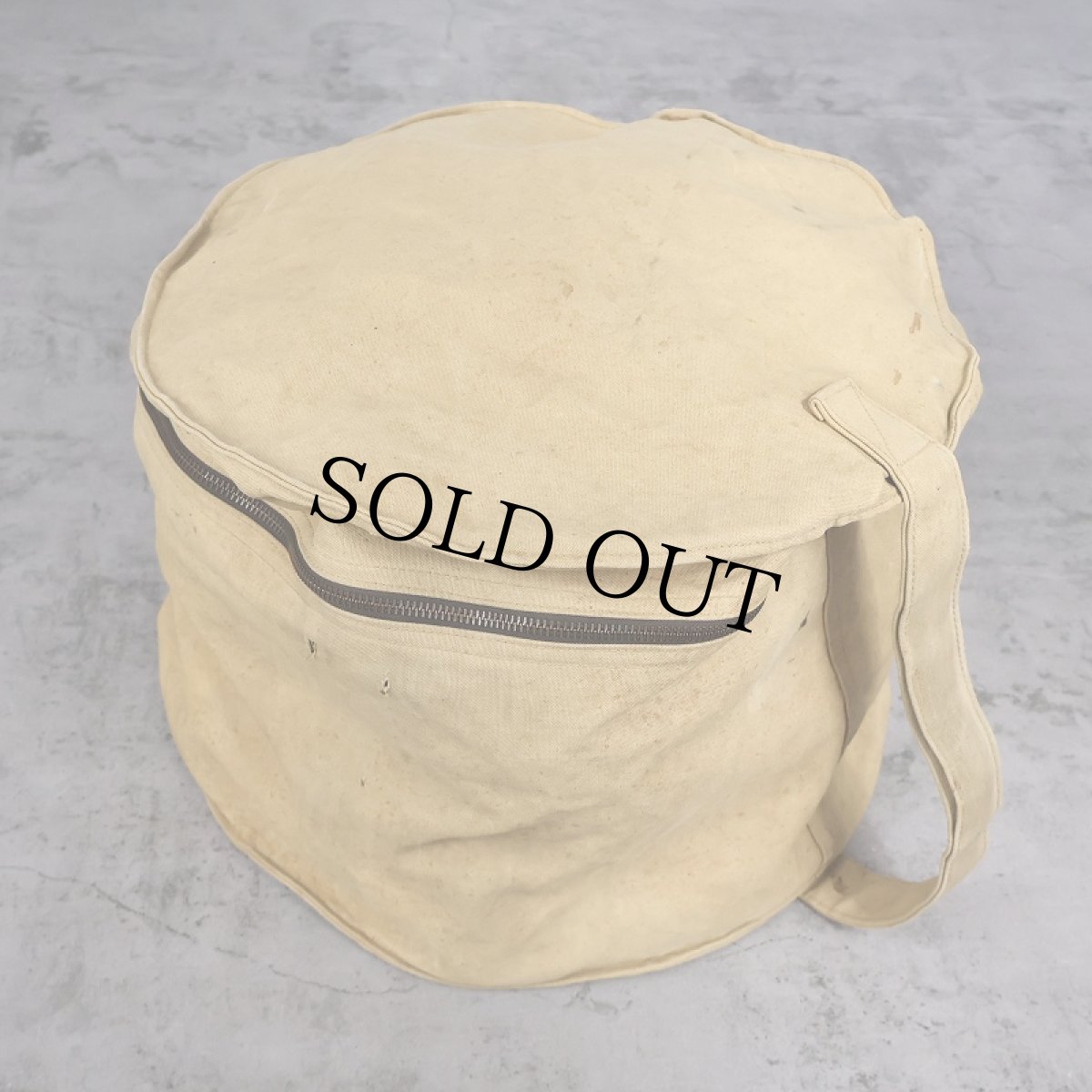 画像1: 50's U.S. ARMY Drum Bag (1)