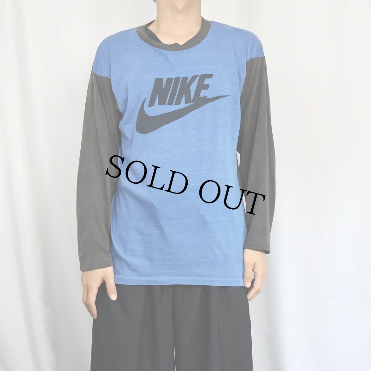 画像2: 80's NIKE 紺タグ USA製 2トーン ロゴプリントTシャツ M (2)